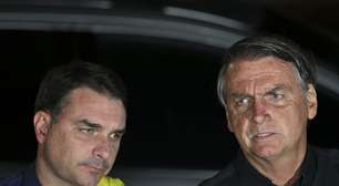 Flávio Bolsonaro repete os passos do pai ao fugir do Brasil após derrota para Lula