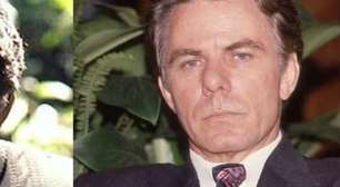 'A banana me persegue até hoje!': em 1989, um famoso político corrupto fugiu de avião do Brasil ofendendo o país em cena de novela da Globo; quase 40 anos depois, ator Reginaldo Faria, de 89 anos, ainda é lembrado pela sequência