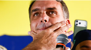 PF cancela passaportes de Flávio Bolsonaro e comunicará a Moraes que senador descumpriu ordem