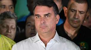 Flávio Bolsonaro se autodeclara 'presidente eleito do Brasil' e diz que lutará pelo país nos EUA