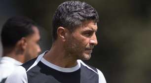 Vasco prepara mudanças no ataque para clássico com Flamengo; veja escalação