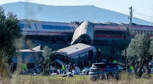 Colisão entre dois trens de alta velocidade deixa dezenas de mortos na Espanha