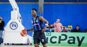 Domnick brilha na estreia e Pinheiros derrota o União Corinthians pelo NBB