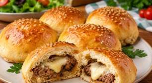 Hamburgão de forno: uma refeição prática, saborosa e com recheio de carne e queijo