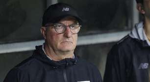 Dorival lamenta falhas contra o Bahia e defende trio ofensivo