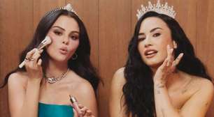 Campanha de beleza promove reencontro de Selena Gomez e Demi Lovato