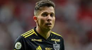 Bernard pede mudança de postura do elenco do Atlético