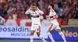 Flamengo goleia o Vasco, amplia vantagem e se isola na liderança do Brasileirão