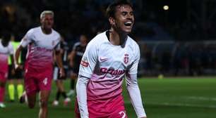 Com gol brasileiro, Sporting vence o Casa Pia no Português