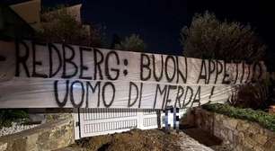 Em protesto, torcida despeja estrume na casa de dirigente na Itália