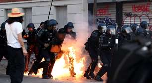 Protestos na França e na Albânia terminam em confronto com polícia