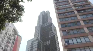 Homem morre após cair do 42º andar enquanto limpava janelas de prédio no Centro de SP