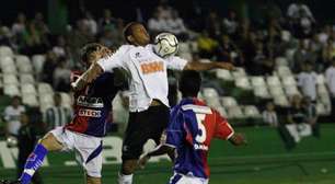 Em casa, Coritiba vence clássico com Paraná