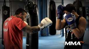 Gibi THai - Video Aula - Parte de boxe no Muay Thai defesa e resposta dos golpes de trocação