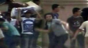 Vídeo flagra pancadaria durante protesto no Egito