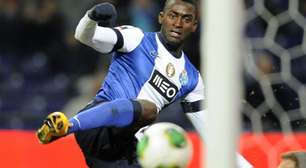 Artilheiro do Campeonato Português faz segundo gol do Porto