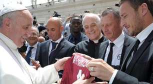 Roma e Lazio visitam Papa Francisco antes da Copa da Itália