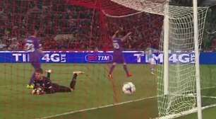 Napoli amplia sobre a Fiorentina na final da Copa da Itália