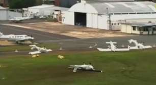 Tempestade de granizo vira aviões e gera caos na Austrália