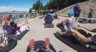 Pista de trenó no asfalto vira sucesso em parque