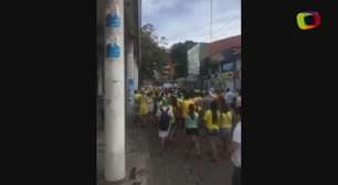 Protesto contra Dilma reúne brasileiros em cidade na Bolívia