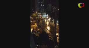 Forte chuva alaga rua na zona norte do Rio de Janeiro