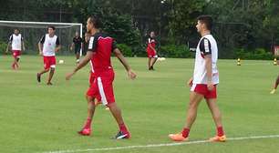 Antes de viajar, São Paulo treina com Pato e Luis Fabiano