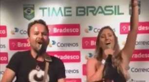 Ouro no karaokê! Atleta solta a voz em festa do Time Brasil