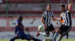Botafogo sofre gol de algoz e decepciona em estreia no Carioca