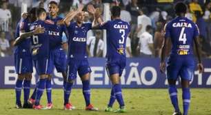 Cruzeiro vence o Santos na Vila Belmiro e chega ao topo da tabela