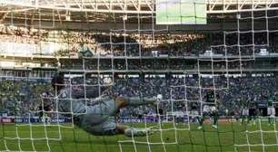 Victor defende pênalti e Palmeiras fica no empate com o Galo. Assista!