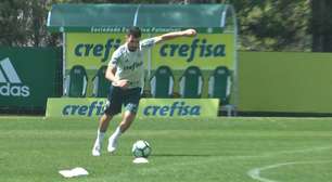 Bruno Henrique e Hyoran brilham em treino de faltas no Palmeiras