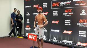 Lutador brasileiro chora em pesagem oficial do UFC São Paulo