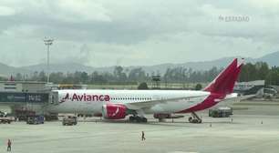 Passageiros da Avianca enfrentam problemas com voos cancelados