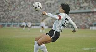 Ídolos do futebol homenageiam e choram morte de Maradona