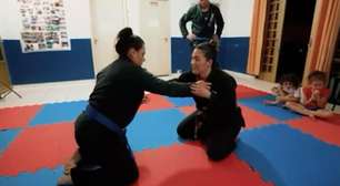 Jiu-Jitsu: Crianças atendidas por projeto social em Foz do Iguaçu recebem graduação