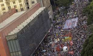 Oposição rompe 'trégua' e domínio bolsonarista das ruas