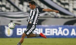 Ex-Botafogo, Davi Araújo tem acerto verbal com o Athletico-PR