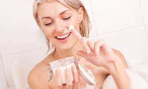 Práticos, hidratantes de banho protegem a pele no inverno