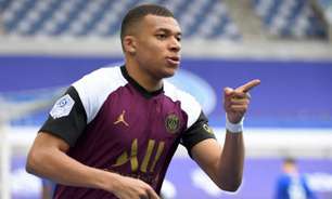 Mbappé exalta Messi e Cristiano Ronaldo: 'Quebraram todas as leis da estatística'