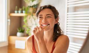 Quanto tempo após a refeição está liberado escovar os dentes?