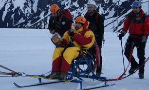 O chileno que escalou vulcão em cadeira de rodas e 10 anos depois tenta repetir feito caminhando