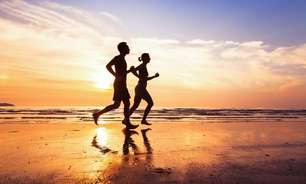 Como correr na praia: 10 dicas para manter a forma durante as férias