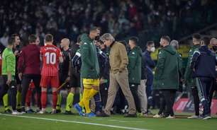 Clássico entre Bétis e Sevilla é suspenso na Copa do Rei da Espanha após jogador ser atingido por barra
