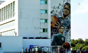 VÍDEO: Veja imagens do painel no CT do Fluminense em homenagem a Castilho