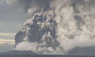 Coberta de cinzas após erupção de vulcão, ilha de Tonga 'parece superfície da Lua', dizem moradores