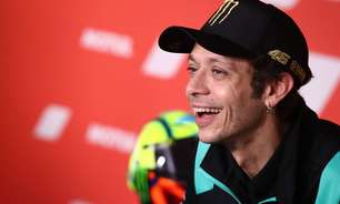Rossi recorda disputa interna com Lorenzo na Yamaha: "Era difícil não brigarmos"