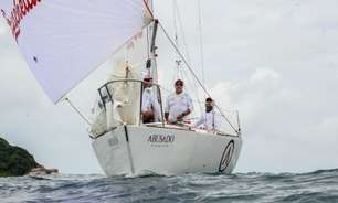 Equipe Bruschetta, de Ubatuba (SP), vence a primeira regata da temporada