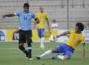 Brasil joga mal de novo, leva gol no fim e perde do Uruguai