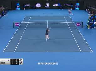 TÊNIS: WTA Brisbane: Pliskova vence Osaka e vai para final (6-7, 7-6, 6-2)